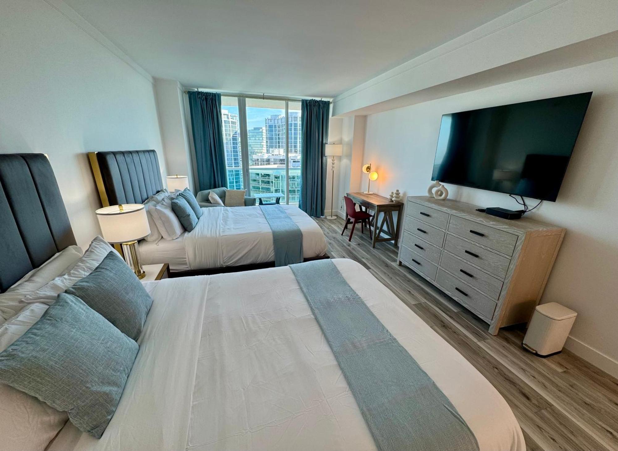 Balcony Ocean View ! Wifi - Pool - Gym - Parking Appart hôtel Miami
